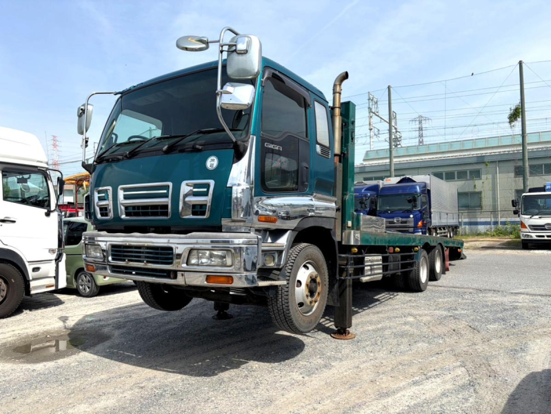 平成17年いすゞギガセルフローダー重機回送車PJ-CYZ51Q5J|中古トラックの販売・買取・査定のアイナビ