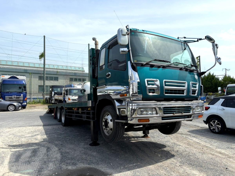 平成17年いすゞギガセルフローダー重機回送車PJ-CYZ51Q5J|中古トラックの販売・買取・査定のアイナビ