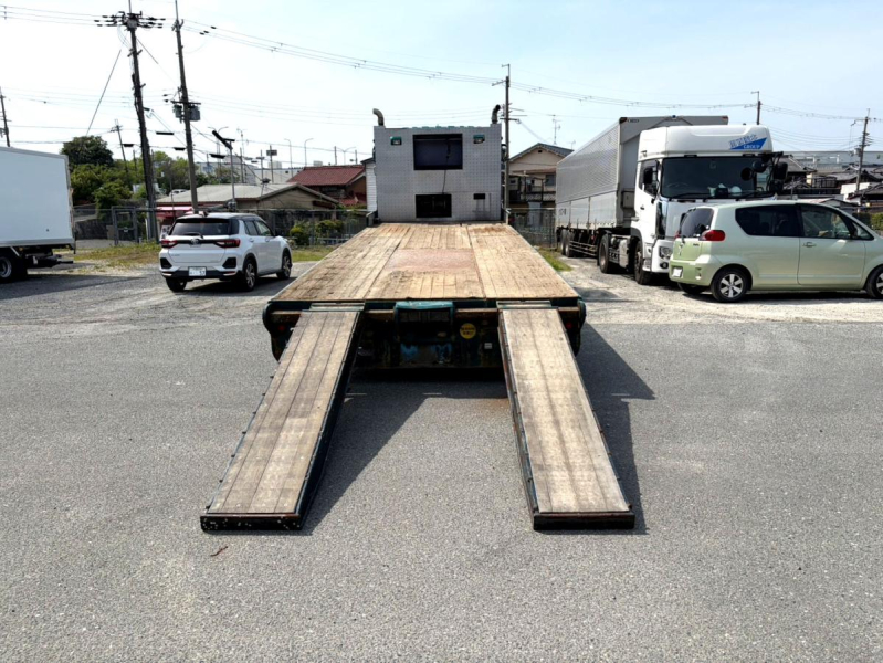 平成17年いすゞギガセルフローダー重機回送車PJ-CYZ51Q5J|中古トラックの販売・買取・査定のアイナビ
