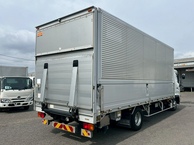 跳上式パワーゲート★6200×フルワイド★ベッド付★内高:241cm|中古トラックの販売・買取・査定のアイナビ