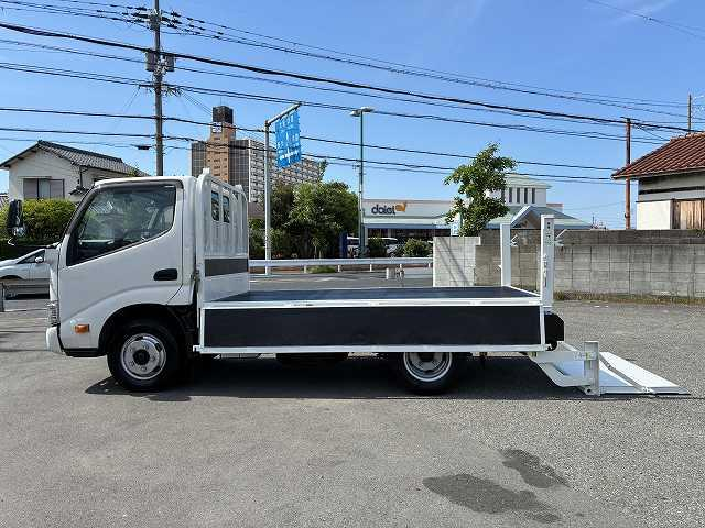 日野 平ボディ デュトロ|中古トラックの販売・買取・査定のアイナビ