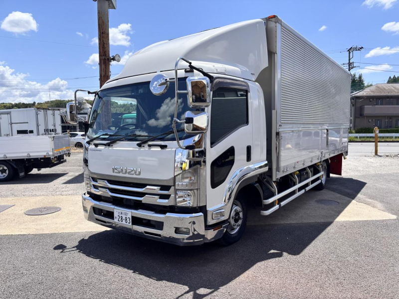 ワイドベッド付き62ボディー アルミウィング車|中古トラックの販売・買取・査定のアイナビ