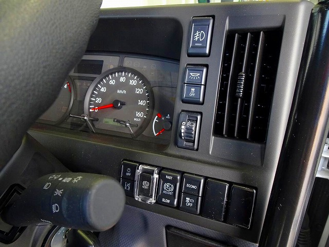 エルフ2.6t4No.4WDFFL強化ダンプ|中古トラックの販売・買取・査定のアイナビ