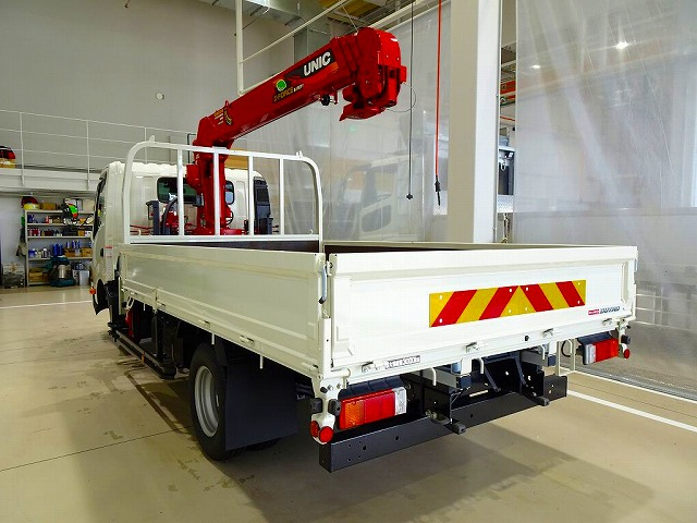 デュトロ3t4WD高床ワイドロングユニック4段クレーン未使用|中古トラックの販売・買取・査定のアイナビ