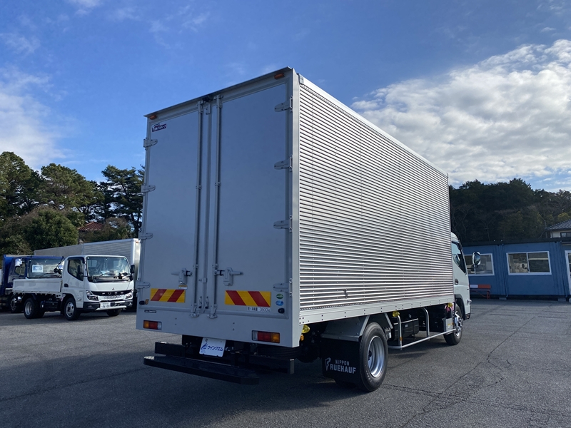 キャンター　ワイド超ロング　高床　サイドドア付　ラッシング2段　積載3,500kg|中古トラックの販売・買取・査定のアイナビ