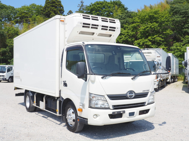 日野 冷凍バン デュトロ|中古トラックの販売・買取・査定のアイナビ