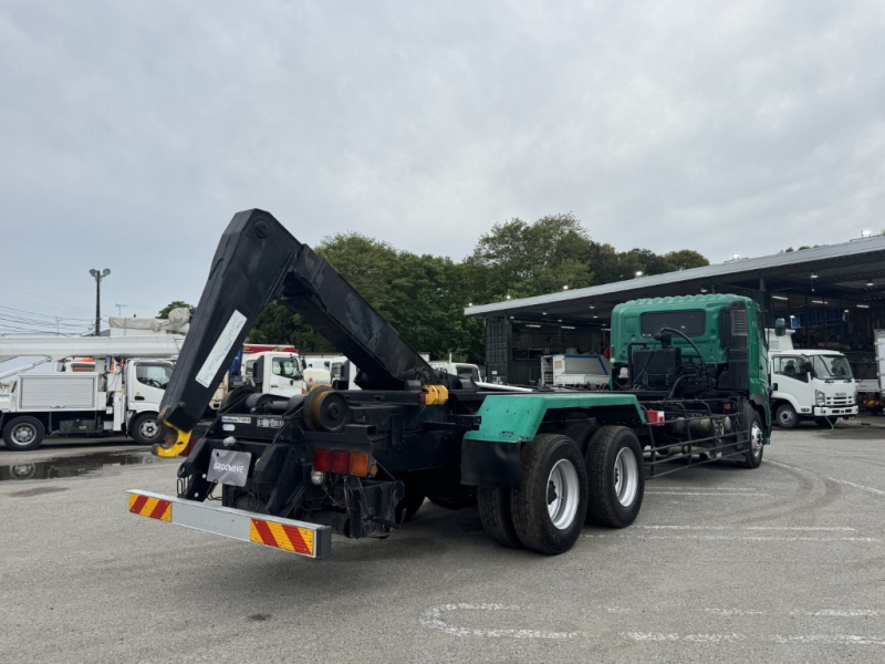 25tアームロール 2デフ 新明和 CCA1414-21 F7|中古トラックの販売・買取・査定のアイナビ