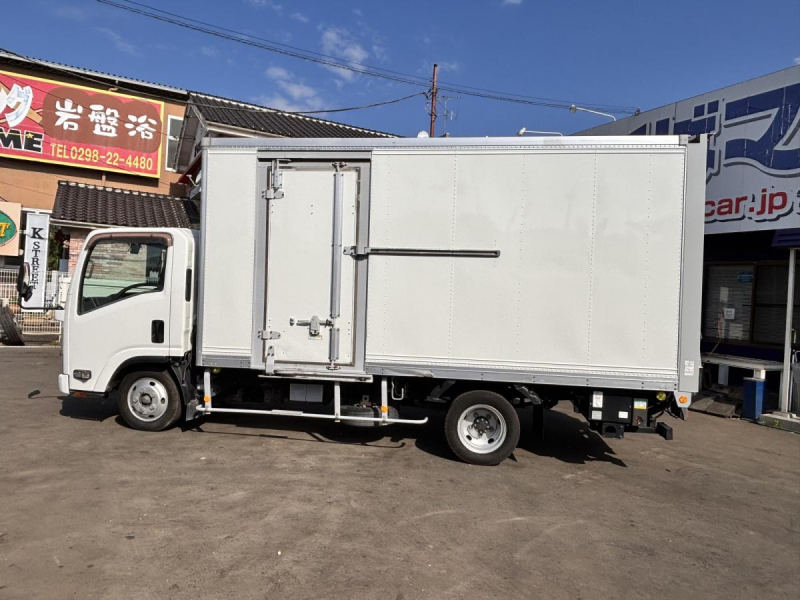 標準ロングパネルバン 跳ね上げゲート付|中古トラックの販売・買取・査定のアイナビ