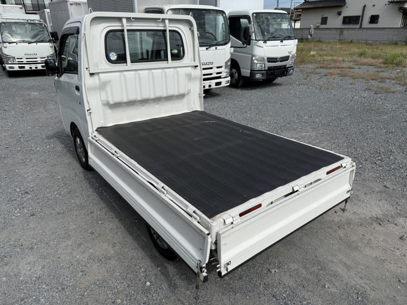 ハイゼットトラック・オートマ・4WD・社外ナビ|中古トラックの販売・買取・査定のアイナビ