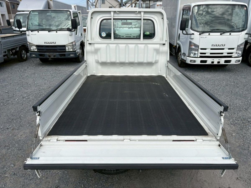 ハイゼットトラック・オートマ・4WD・社外ナビ|中古トラックの販売・買取・査定のアイナビ