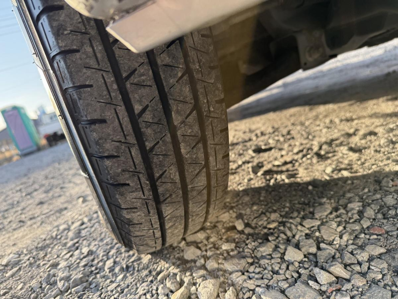 0.75t積・DXXエディション・AT・4WD・普通免許|中古トラックの販売・買取・査定のアイナビ