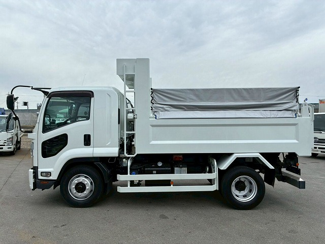 保証対象車両増トンワンオーナー新明和工業額縁アオリ|中古トラックの販売・買取・査定のアイナビ