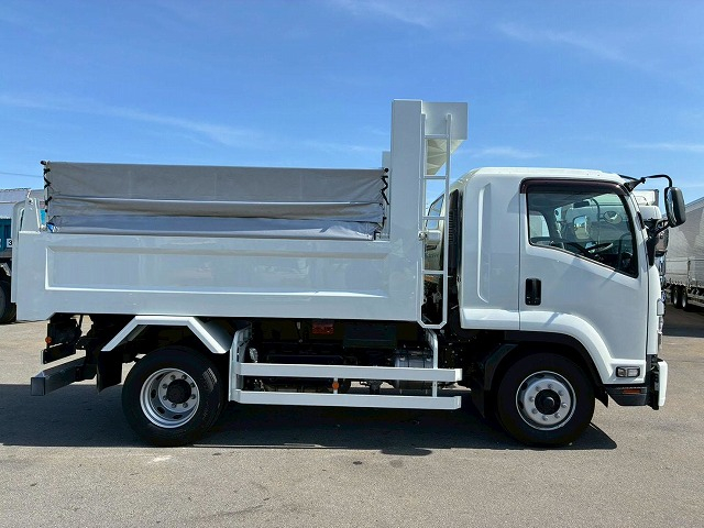 保証対象車両増トンベッド付き新明和工業額縁アオリ|中古トラックの販売・買取・査定のアイナビ
