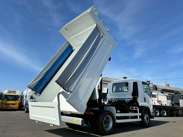 保証対象車両増トンベッド付き新明和工業額縁アオリ|中古トラックの販売・買取・査定のアイナビ