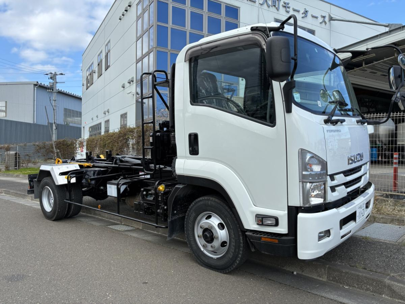 高馬力モデル、距離少ない、車検付き|中古トラックの販売・買取・査定のアイナビ