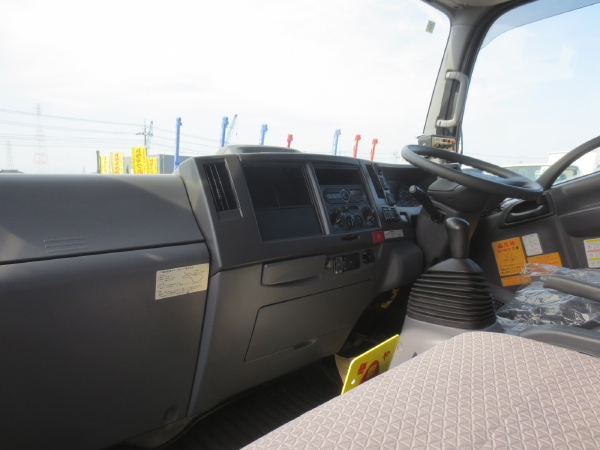いすゞエルフ巻込み式パッカー車|中古トラックの販売・買取・査定のアイナビ