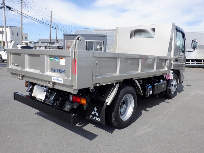 3t　新明和　土砂ダンプ　全低　強化　液晶モニター　未使用車|中古トラックの販売・買取・査定のアイナビ
