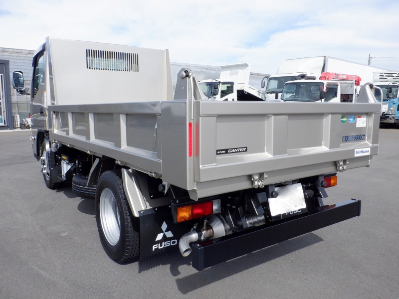 3t　新明和　土砂ダンプ　全低　強化　液晶モニター　未使用車|中古トラックの販売・買取・査定のアイナビ