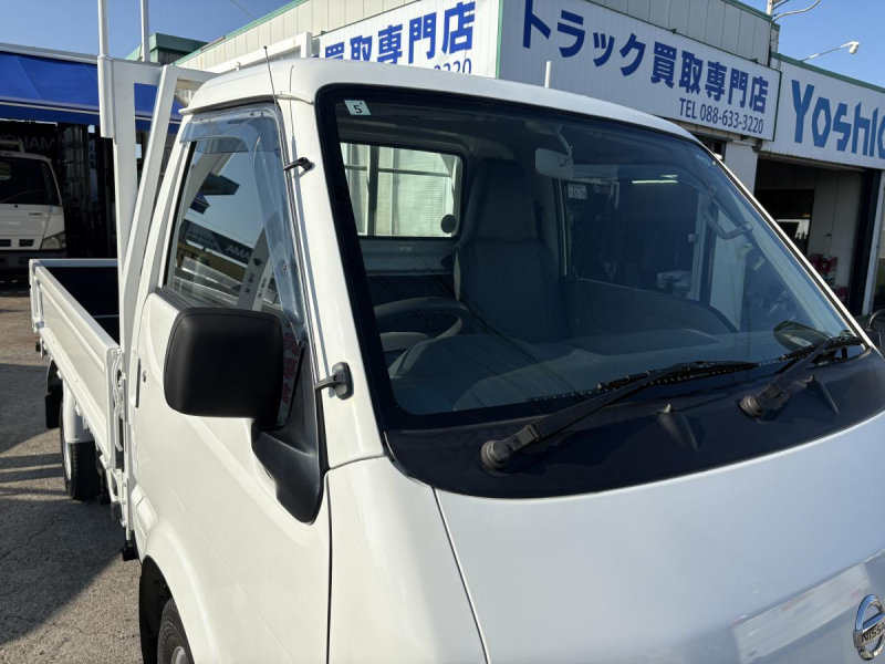 H27 バネット 1t平ボディ 4WD|中古トラックの販売・買取・査定のアイナビ