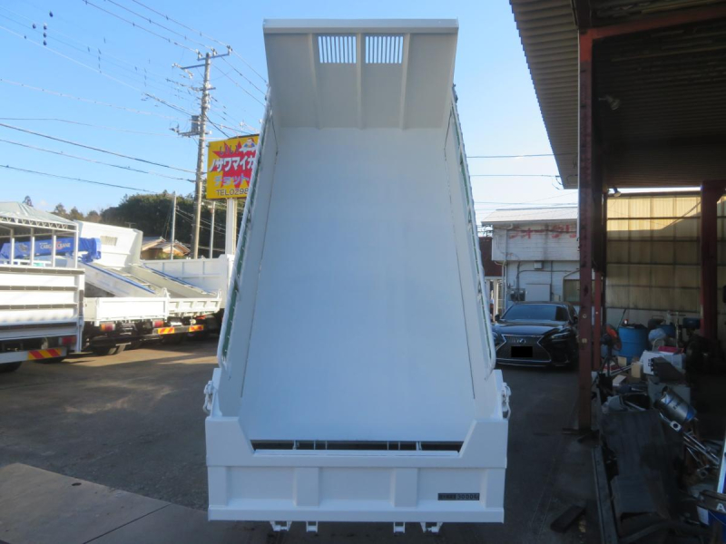 H27年デュトロ小型登録4ON極東製高床3tダンプ外装仕上済|中古トラックの販売・買取・査定のアイナビ
