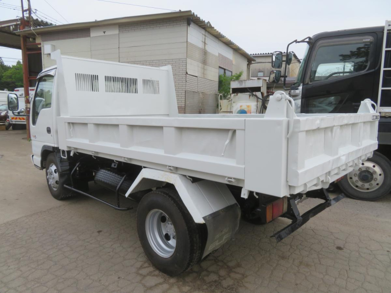 低走行7万キロ 車検付　平成15年エルフ 新明和ダンプ積載3500|中古トラックの販売・買取・査定のアイナビ