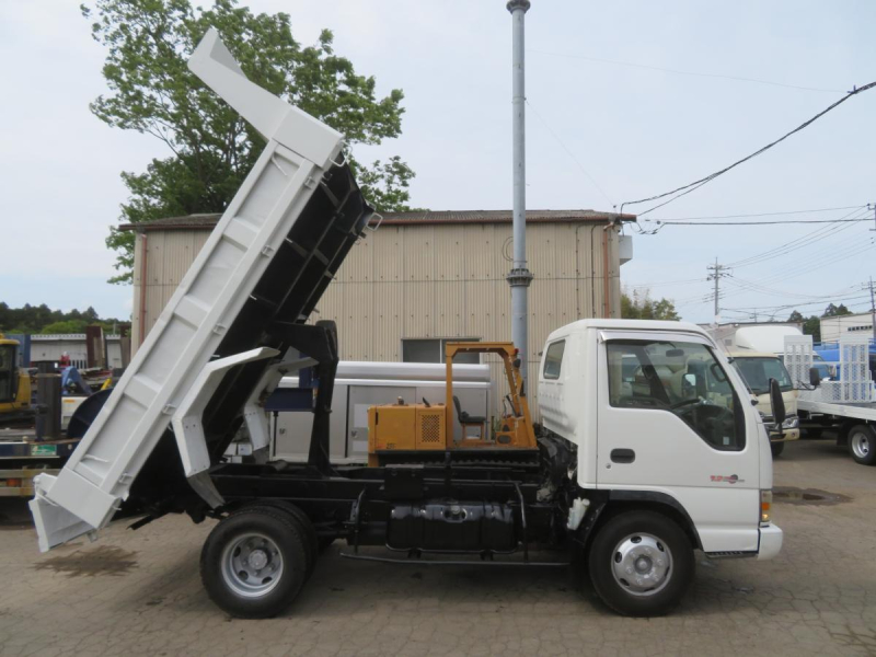 低走行7万キロ 車検付　平成15年エルフ 新明和ダンプ積載3500|中古トラックの販売・買取・査定のアイナビ