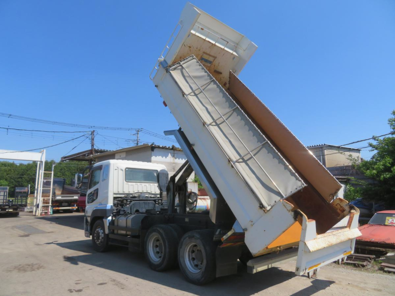 走行40万キロH26年スーパーグレートダンプ極東製510×2202デフ|中古トラックの販売・買取・査定のアイナビ