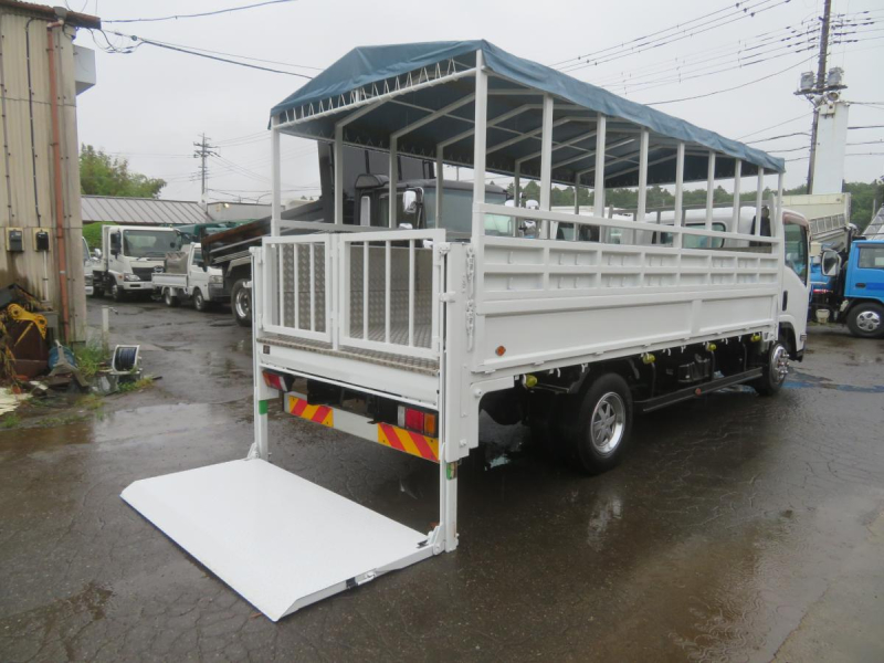 H25年エルフワイド超ロング高床 家畜運搬車PG付　幌新品3.5t積み|中古トラックの販売・買取・査定のアイナビ