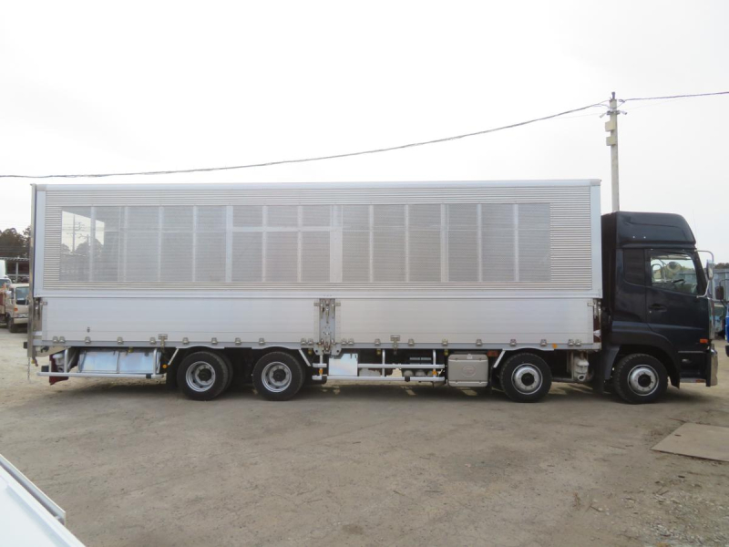 低走行34万キロH28年クオンウィングタイプ家畜運搬車4軸低床|中古トラックの販売・買取・査定のアイナビ