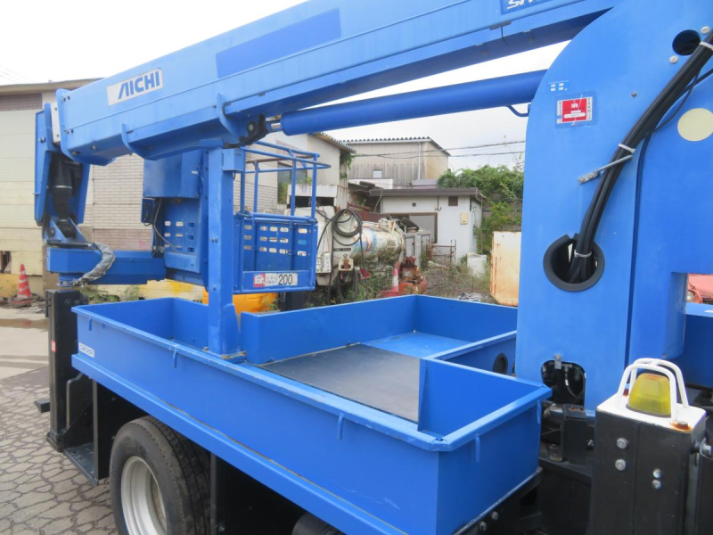 H24年デュトロ 高所作業車 アイチ12m高所作業車 低走行3万キロ台|中古トラックの販売・買取・査定のアイナビ