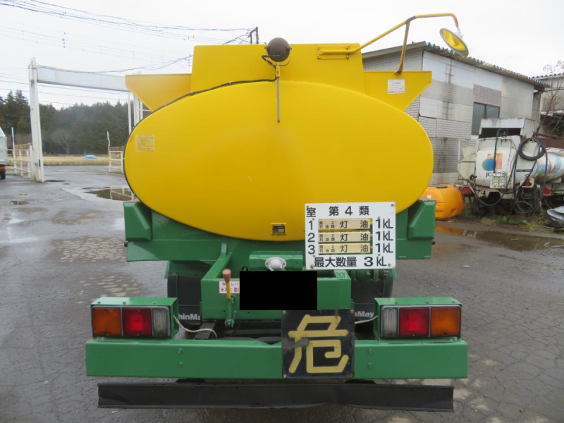 H.23年 三菱ふそう キャンター 新明和3室3000Lタンク書類完備|中古トラックの販売・買取・査定のアイナビ