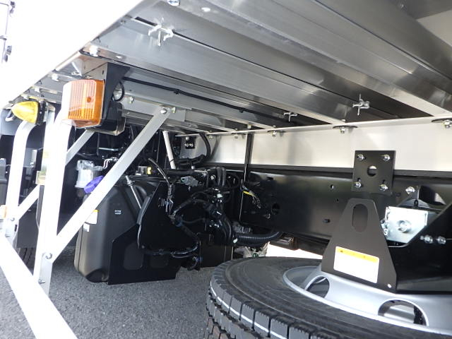 日野令和7年式☆冷凍バン格納ゲート付☆車検付き|中古トラックの販売・買取・査定のアイナビ