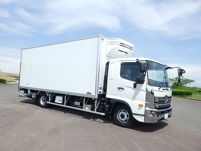 日野令和7年式☆冷凍バン格納ゲート付☆車検付き|中古トラックの販売・買取・査定のアイナビ