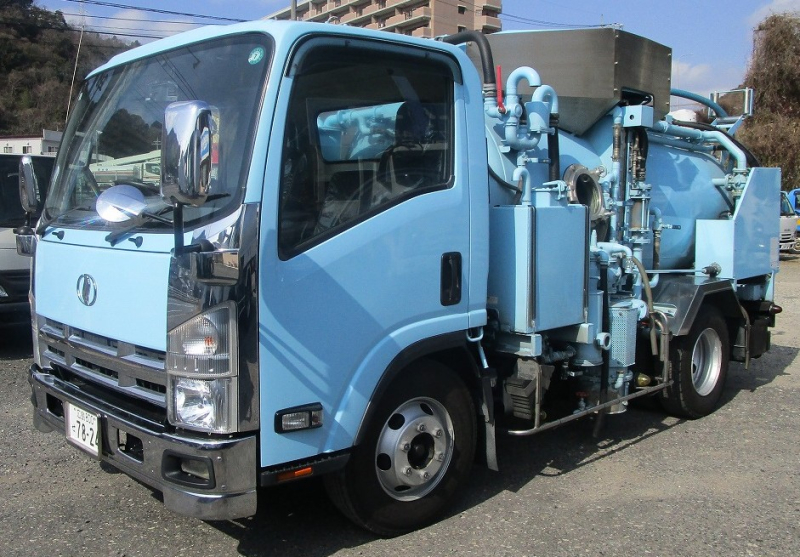 新明和DSグリッドスイーパーGV3-V020D|中古トラックの販売・買取・査定のアイナビ