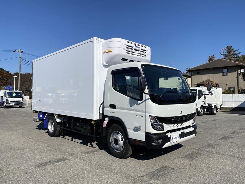 キャンター　ワイドロング　-30℃設定　スタンバイ　サイドドア　格納ゲート付　ラッシング2段　積載3,000kg|中古トラックの販売・買取・査定のアイナビ
