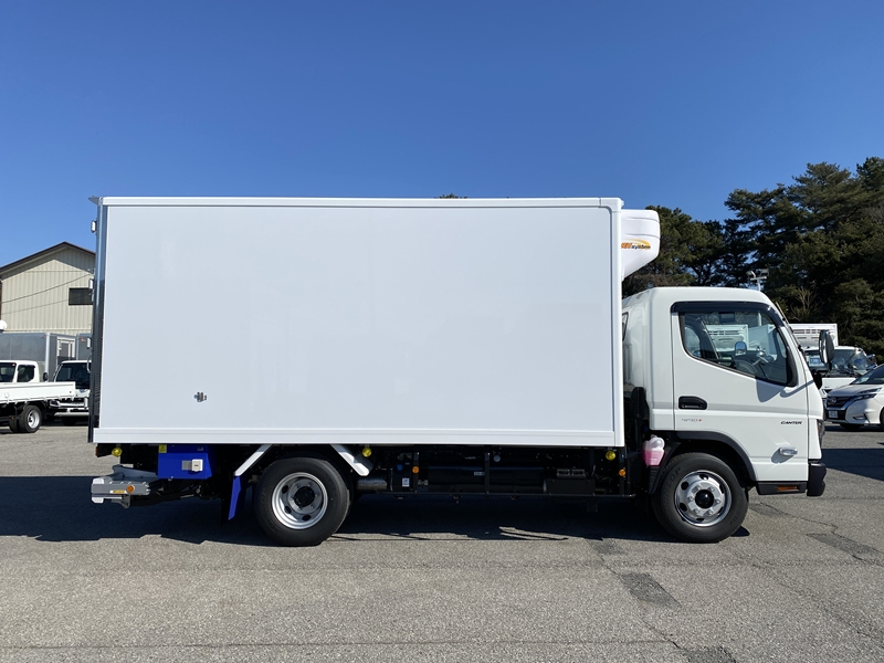 キャンター　ワイドロング　-30℃設定　スタンバイ　サイドドア　格納ゲート付　ラッシング2段　積載3,000kg|中古トラックの販売・買取・査定のアイナビ