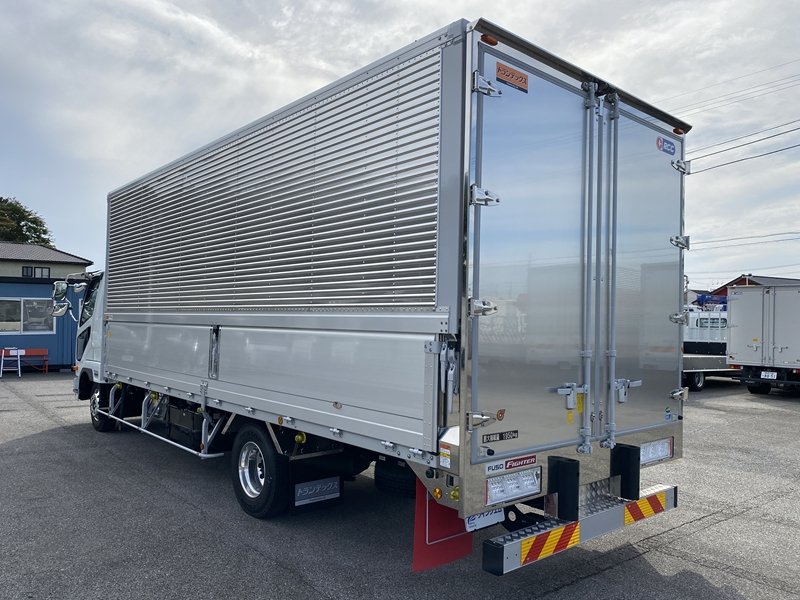 ファイター　ワイド　内寸6.2m　-30℃設定　積載1,950kg　プロライン装備|中古トラックの販売・買取・査定のアイナビ