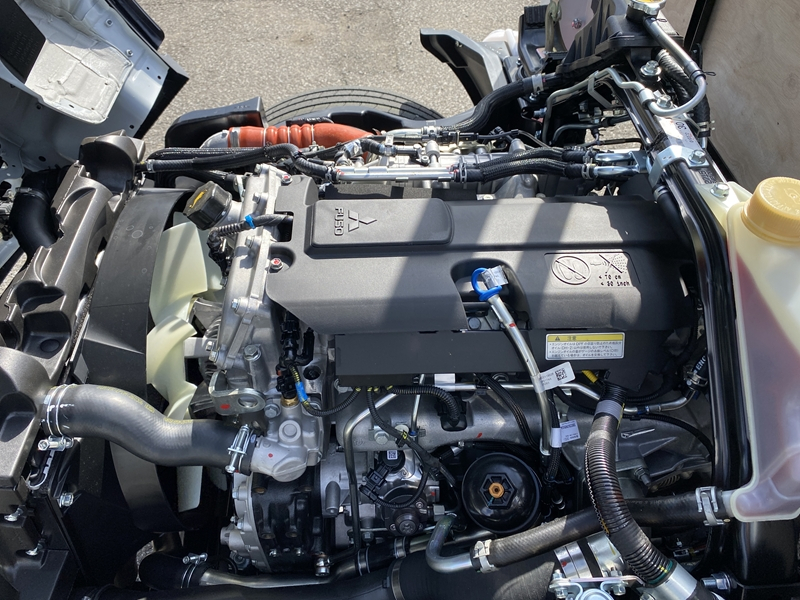 キャンター　標準ロング　全低床　木製　積載3,000kg　DUONIC|中古トラックの販売・買取・査定のアイナビ