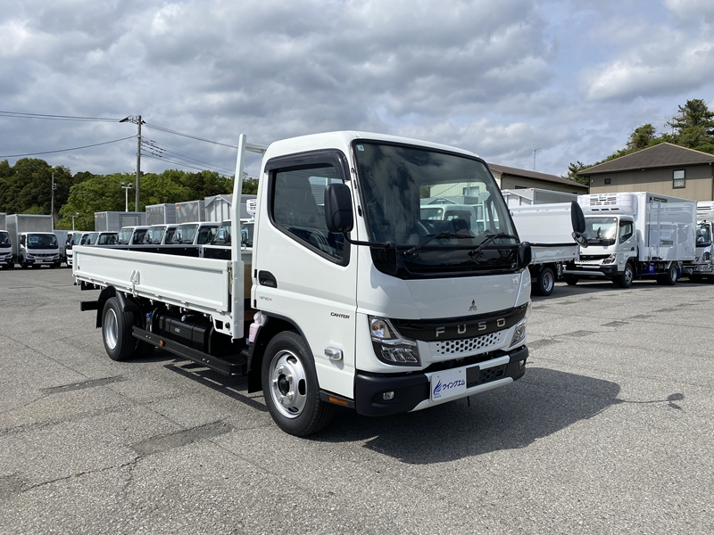 キャンター　標準ロング　全低床　木製　積載3,000kg|中古トラックの販売・買取・査定のアイナビ