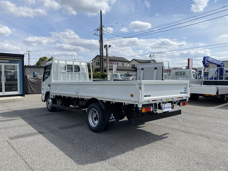 キャンター　標準ロング　全低床　木製　積載3,000kg|中古トラックの販売・買取・査定のアイナビ