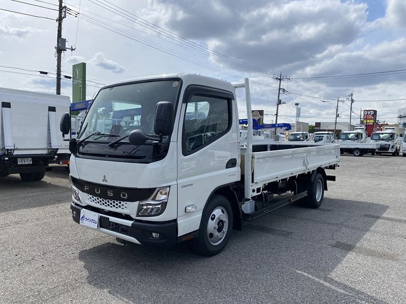 キャンター　標準ロング　全低床　木製　積載2,000kg　DUONIC|中古トラックの販売・買取・査定のアイナビ