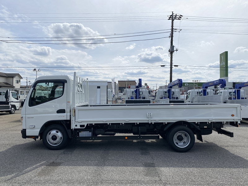 キャンター　標準ロング　全低床　木製　積載2,000kg　DUONIC|中古トラックの販売・買取・査定のアイナビ