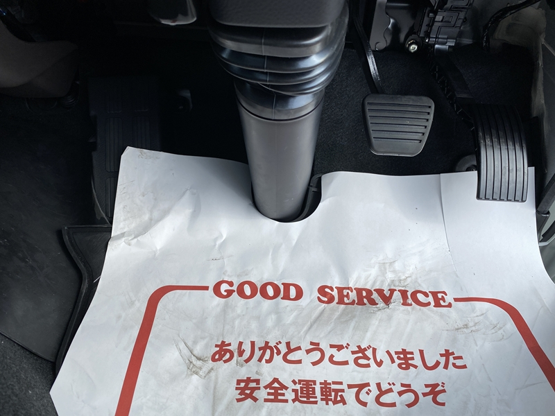 キャンター　標準ロング　全低床　木製　積載2,000kg　DUONIC|中古トラックの販売・買取・査定のアイナビ