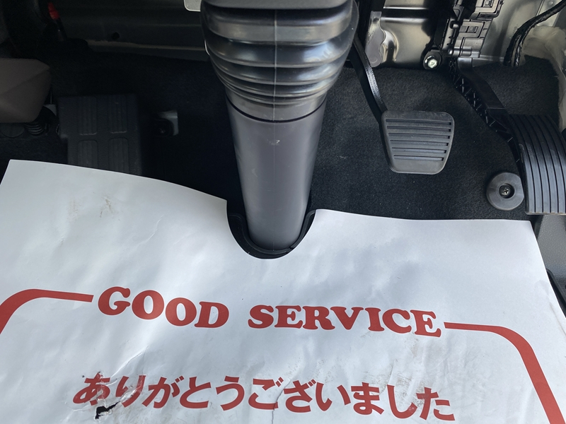 キャンター　セミロング　全低床　木製　積載4,900kg　DUONIC|中古トラックの販売・買取・査定のアイナビ