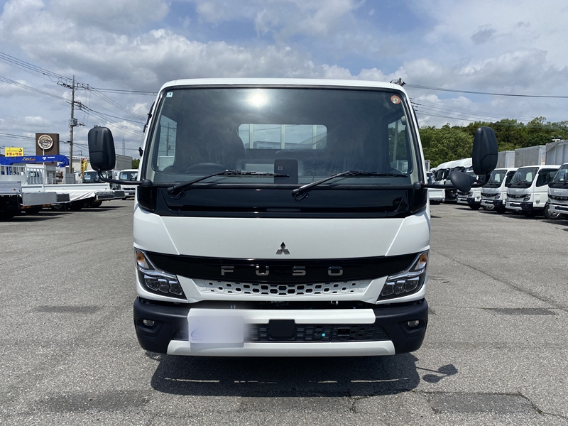 キャンター　セミロング　全低床　木製　積載4,900kg　DUONIC|中古トラックの販売・買取・査定のアイナビ