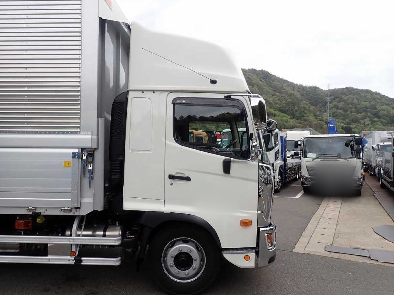 6.5t格納ゲートl7200ワイド後輪エアサス融雪仕様260PS|中古トラックの販売・買取・査定のアイナビ