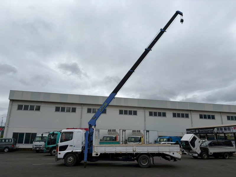セルフ5段クレーンラジコン付2.93t吊5500ボディ2.65t積載|中古トラックの販売・買取・査定のアイナビ