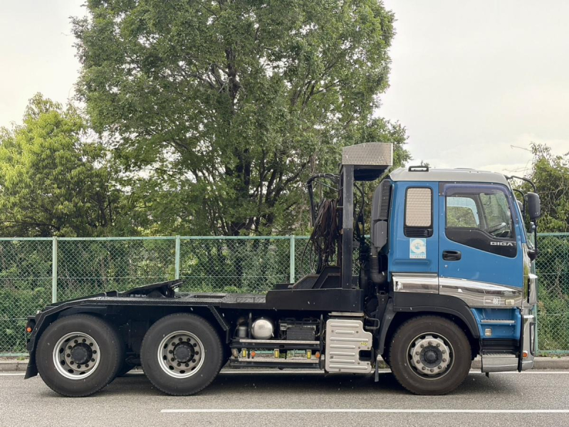 H26年式QDG-EXZ52AJ2×8ハイ&ロー第五輪16.000㎏トラクタ|中古トラックの販売・買取・査定のアイナビ