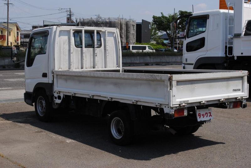 H15 タイタンダッシュ 平ボディ 積載1.5t|中古トラックの販売・買取・査定のアイナビ