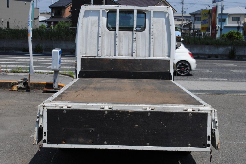 H15 タイタンダッシュ 平ボディ 積載1.5t|中古トラックの販売・買取・査定のアイナビ